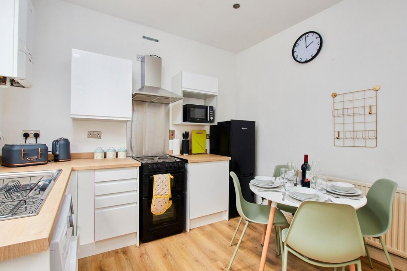 New - 2 Bedroom House Close To Arena, Meadowhall, M1 Holiday home Sheffield
